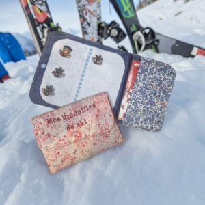 Pochette à médaille de ski